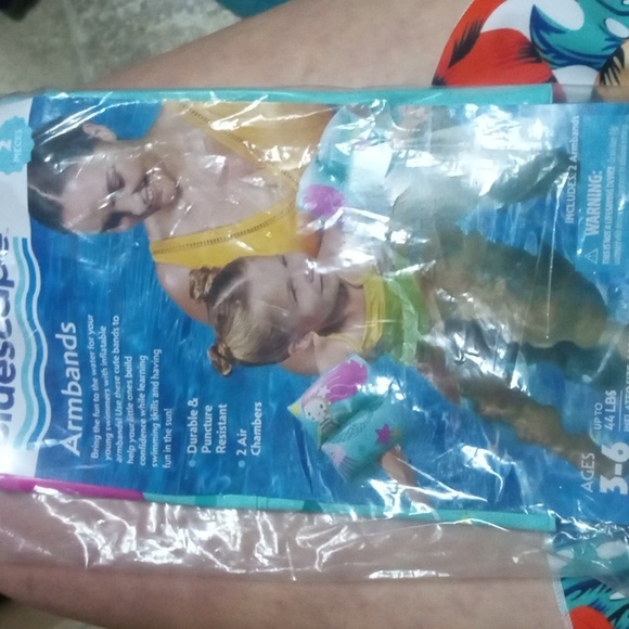 Pink tropical zip swim + swim arm bands - Picture 4 of 4